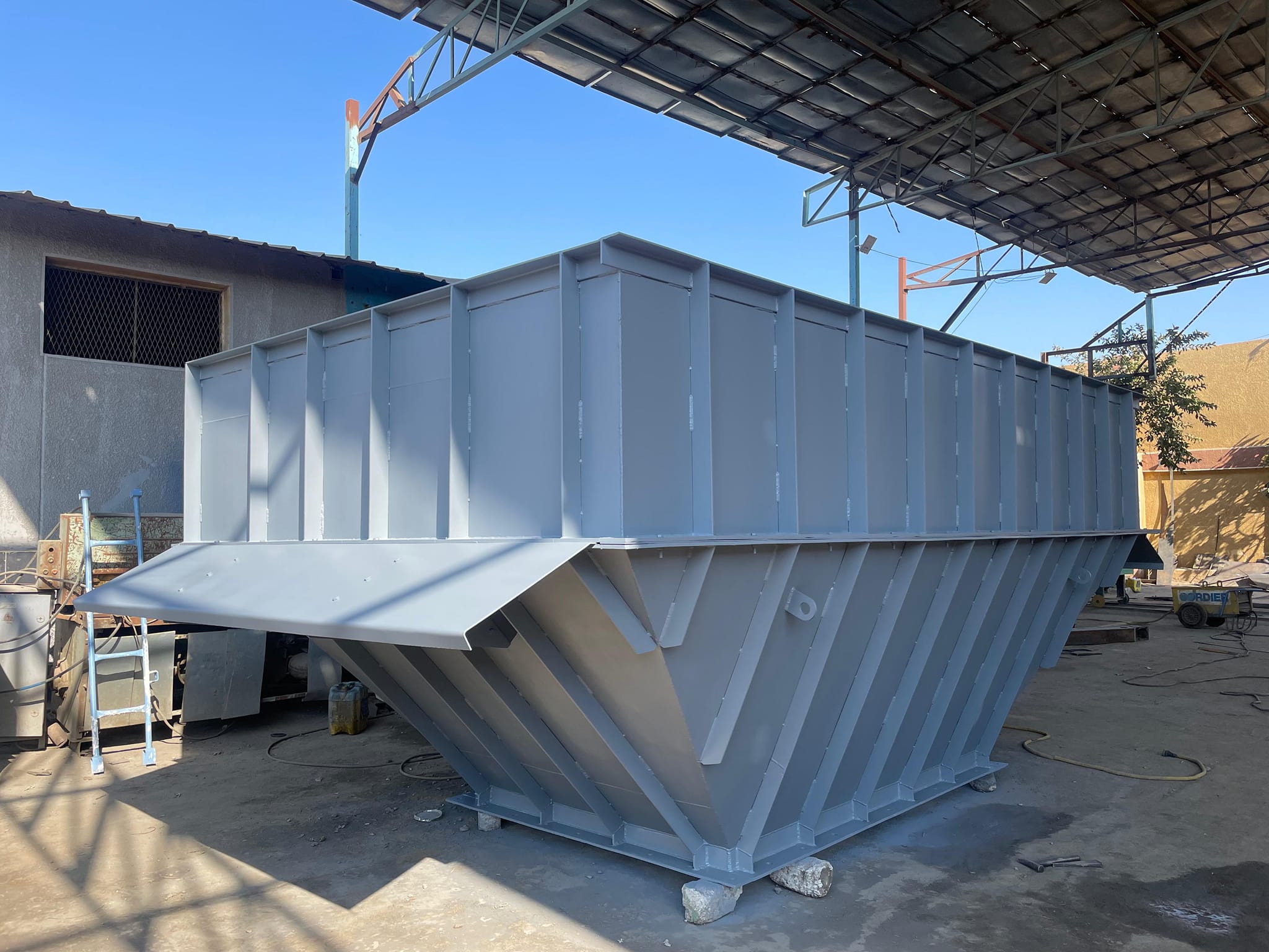 Manufacturing of Hopper, Workeys, and Winches – Designed and Produced by MIX Modern Industries